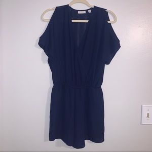 New York & Company Navy Cold Shoulder Romper - XS (fits like small)